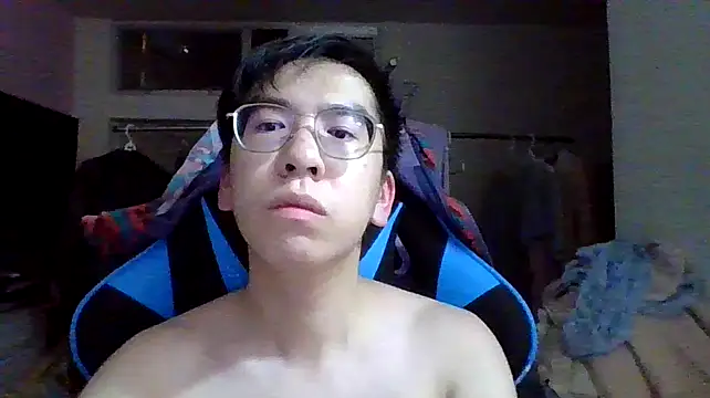 Snapshot of charlie_xdd chatting on February 18, 2025, 12:28 pm charlie xdd online show from February 18, 2025, 12:28 pm