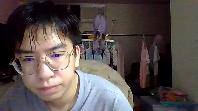 Snapshot of charlie_xdd chatting on February 24, 2025, 12:05 pm charlie xdd online show from February 24, 2025, 12:05 pm