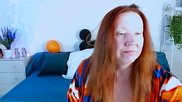 GoddessLara online show from October 31, 2025, 9:32 pm