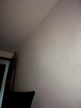 Snapshot of DulceLenns chatting on December 1, 2025, 7:59 pm DulceLenns online show from December 1, 2025, 7:59 pm