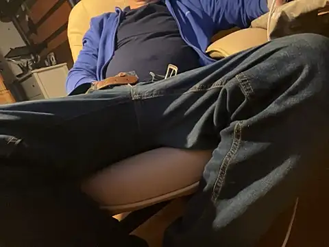 Snapshot of translove chatting on November 1, 2025, 8:57 pm translove online show from November 1, 2025, 8:57 pm