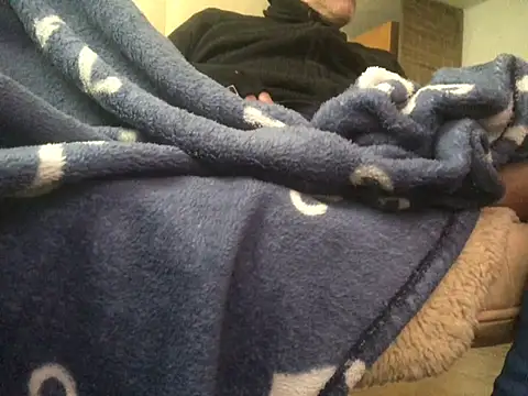 Snapshot of translove chatting on February 14, 2025, 8:31 am translove online show from February 14, 2025, 8:31 am