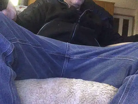 Snapshot of translove chatting on February 12, 2025, 8:38 am translove online show from February 12, 2025, 8:38 am