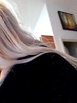 ScarletCallings420 online show from November 6, 2025, 6:56 pm