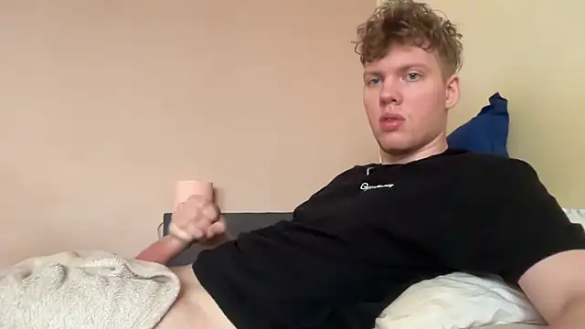 sexybooii6968 online show from March 26, 2026, 9:40 am