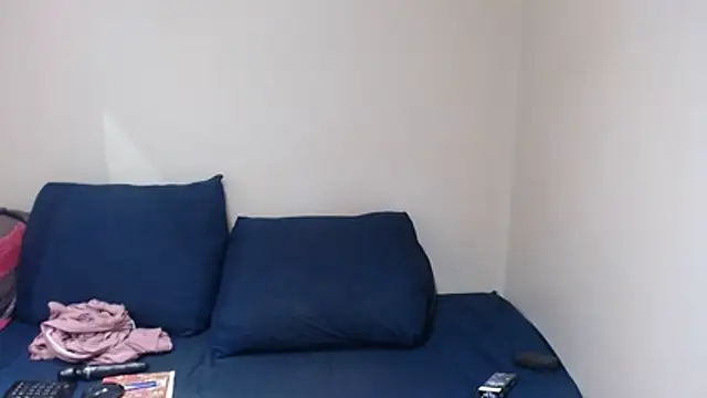 xGIANTEBONY30x online show from May 8, 2026, 5:33 am
