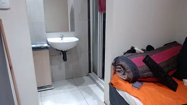 xGIANTEBONY30x online show from March 12, 2026, 5:45 am