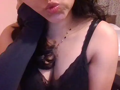 Pinky 4 online show from November 9, 2025, 2:54 pm