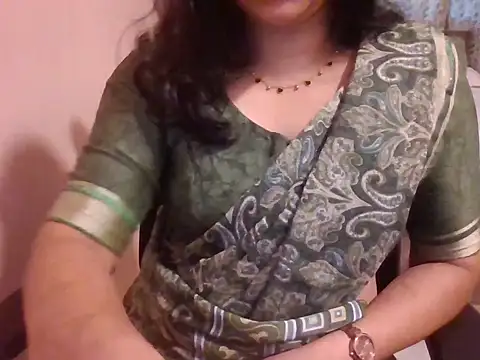 Pinky 4 online show from November 9, 2025, 2:26 am