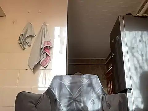 Snapshot of milaja chatting on April 9, 2026, 3:51 pm milaja online show from April 9, 2026, 3:51 pm