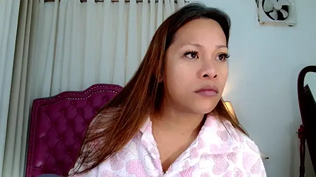 Snapshot of DreamLADYBOY chatting on February 20, 2026, 10:17 am DreamLADYBOY online show from February 20, 2026, 10:17 am