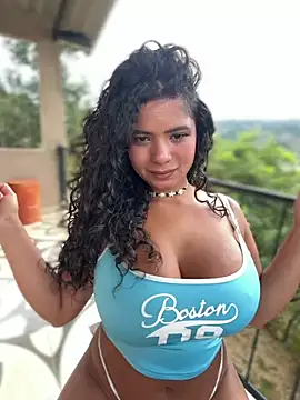 Simone Miller online show from July 20, 2026, 9:06 pm