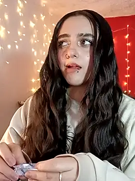 IvonneT online show from February 25, 2025, 4:35 am