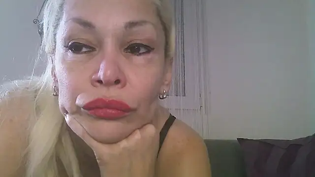 EvaaMina online show from March 21, 2026, 12:09 pm