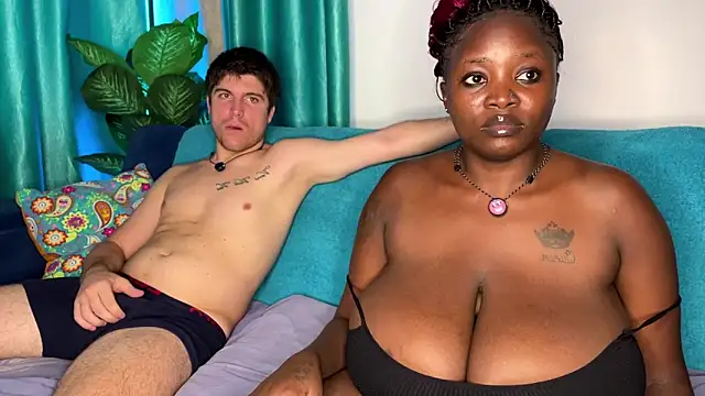 Snapshot of InterracialDream chatting on April 28, 2026, 2:54 pm InterracialDream online show from April 28, 2026, 2:54 pm