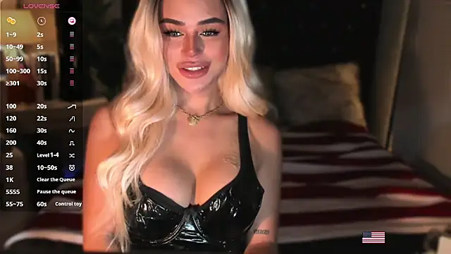 webcumgodess online show from October 1, 2025, 7:18 pm