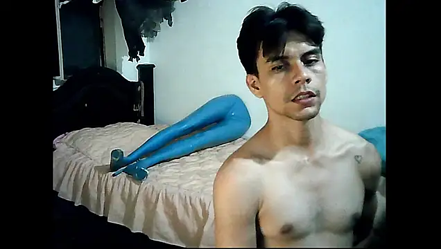 Miguel Santos23 online show from February 4, 2026, 4:29 am