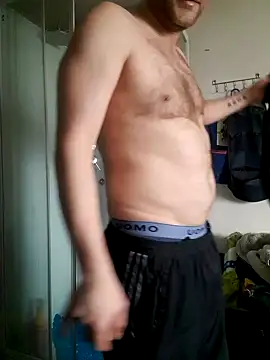 Snapshot of ZupaSerowa chatting on February 3, 2025, 11:31 am ZupaSerowa online show from February 3, 2025, 11:31 am