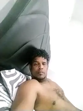 chocolatico1982 online show from December 3, 2024, 7:17 pm