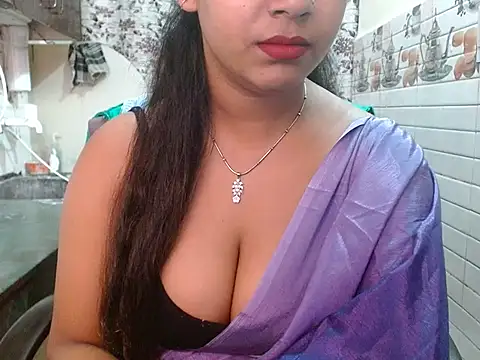 Snapshot of LovingPihu chatting on February 22, 2026, 4:48 am LovingPihu online show from February 22, 2026, 4:48 am