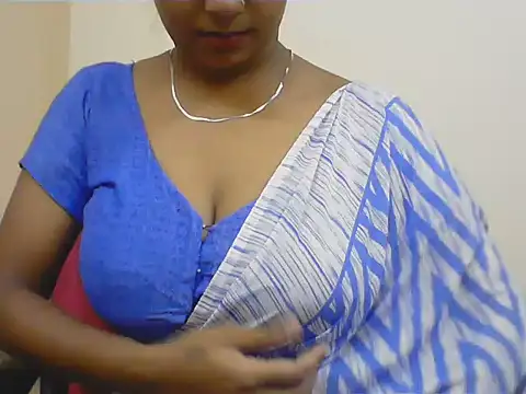 LovingPihu online show from July 28, 2026, 6:10 am