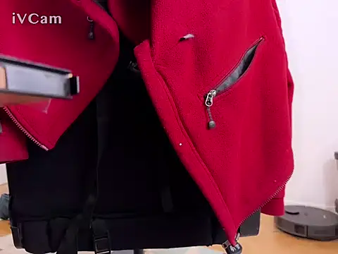 Snapshot of the-magic-dick77 chatting on March 17, 2025, 5:38 pm the-magic-dick77 online show from March 17, 2025, 5:38 pm