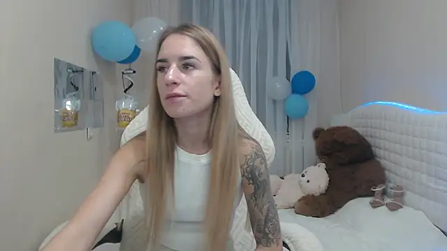 DeboraHorny online show from October 2, 2025, 6:06 am