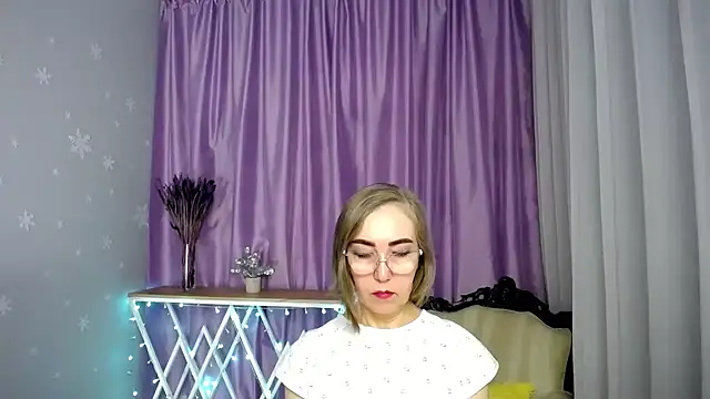 queen a n i online show from April 23, 2026, 12:29 pm