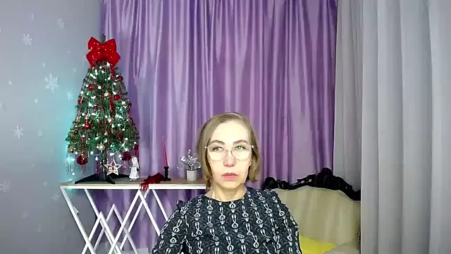 Snapshot of queen_a_n_i chatting on March 2, 2026, 6:58 am queen a n i online show from March 2, 2026, 6:58 am