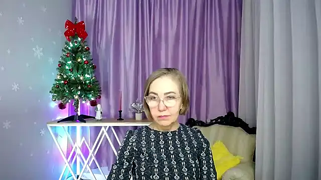 queen a n i online show from December 23, 2025, 10:25 am