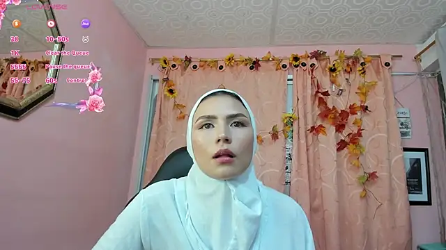 Snapshot of DarshaKhemu chatting on October 1, 2025, 9:18 pm DarshaKhemu online show from October 1, 2025, 9:18 pm