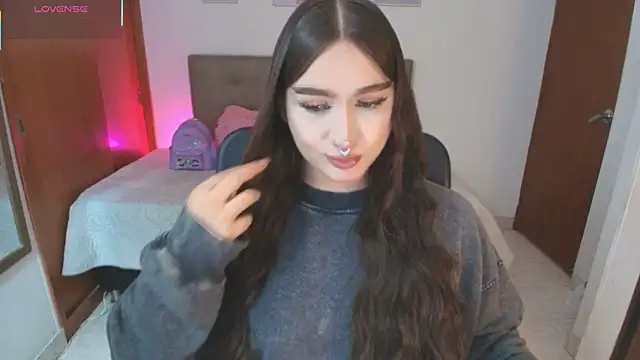 Miley Baker online show from April 18, 2026, 1:13 pm