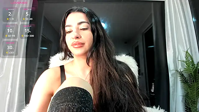 Naila18 online show from January 6, 2026, 8:13 pm