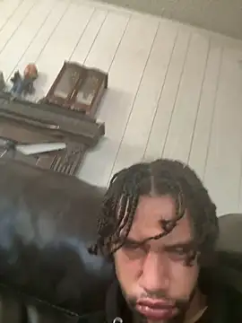 kingdennis6666 online show from September 15, 2025, 9:59 pm