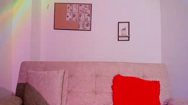 BUUNNY BELLA online show from April 16, 2026, 7:14 pm