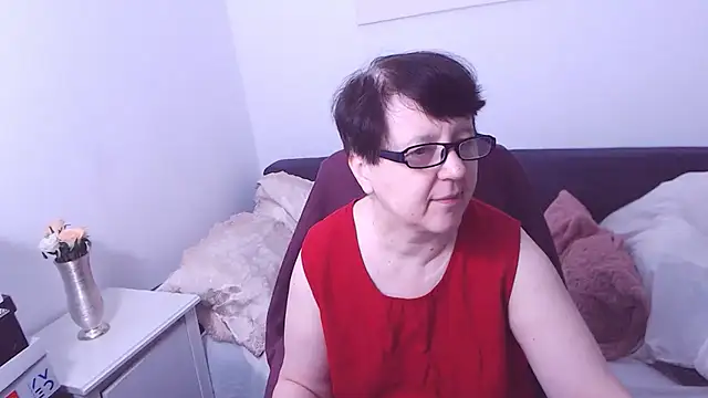 ChristaRose online show from November 23, 2025, 1:43 pm