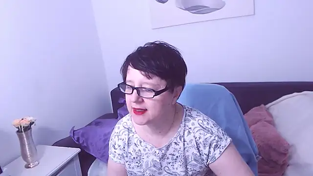 ChristaRose online show from November 7, 2025, 7:29 pm