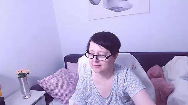 ChristaRose online show from April 10, 2026, 7:21 pm