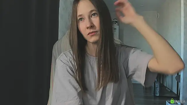 Courtney Luv online show from March 26, 2026, 11:30 am