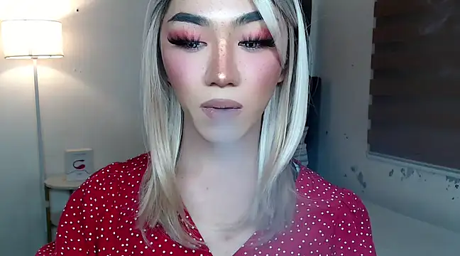 Snapshot of Local_Hoelyx chatting on March 22, 2025, 7:47 am Local Hoelyx online show from March 22, 2025, 7:47 am