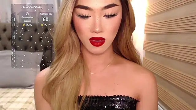 Snapshot of Local_Hoelyx chatting on January 16, 2025, 7:31 pm Local Hoelyx online show from January 16, 2025, 7:31 pm