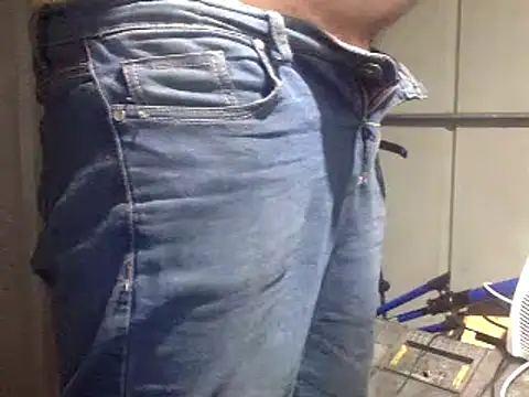 Snapshot of Rx7hvn chatting on February 23, 2025, 1:53 pm Rx7hvn online show from February 23, 2025, 1:53 pm