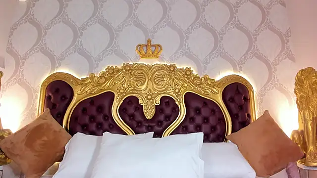 AnaisClark online show from November 13, 2025, 11:25 am