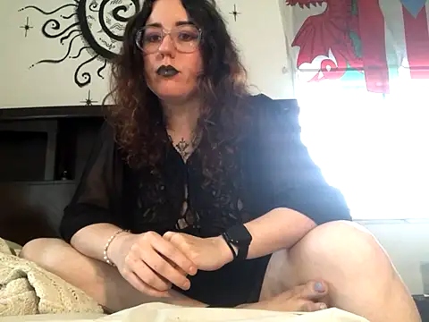 Snapshot of poppergirl69 chatting on September 8, 2025, 9:36 pm poppergirl69 online show from September 8, 2025, 9:36 pm