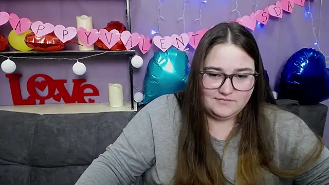 Snapshot of XX_Daniella_XX chatting on February 12, 2025, 4:33 pm XX Daniella XX online show from February 12, 2025, 4:33 pm