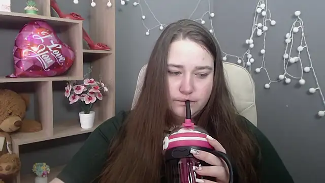 XX Daniella XX online show from February 17, 2026, 7:38 am