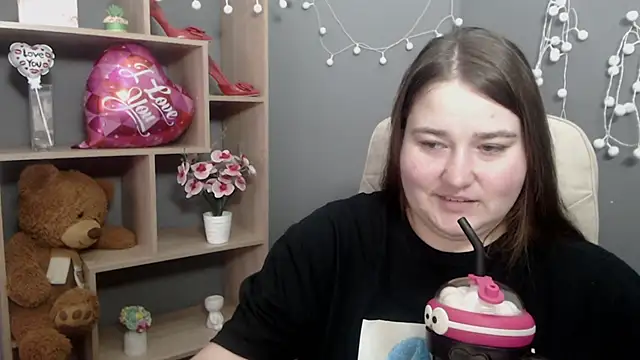 XX Daniella XX online show from February 16, 2026, 7:29 am