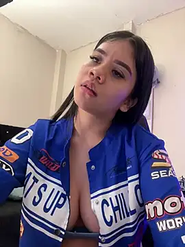 Snapshot of Alhanna_ chatting on March 15, 2025, 12:58 am Alhanna online show from March 15, 2025, 12:58 am