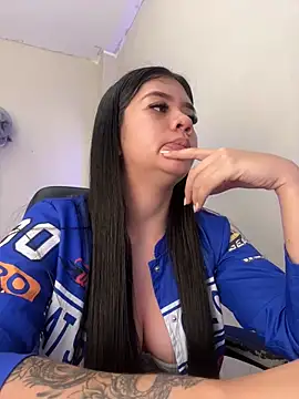 Snapshot of Alhanna_ chatting on March 23, 2025, 6:05 am Alhanna online show from March 23, 2025, 6:05 am