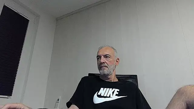 Snapshot of Herba_Mare chatting on December 23, 2024, 9:08 pm Herba Mare online show from December 23, 2024, 9:08 pm